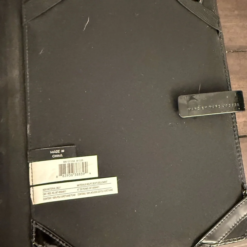 Marc by Marc Jacobs Woven iPad Tablet Folio Case Black Ivory
